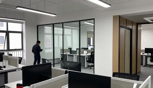 四川瀚大深装饰装修工程有限公司服务办公空间装修客户,提供商铺装修支持