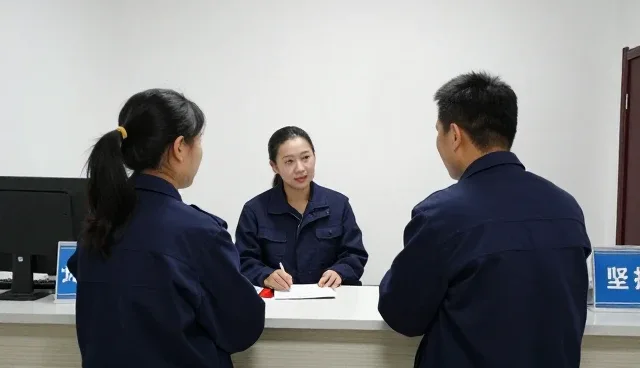 墙面涂料在功能分区中的使用难题与解决策略